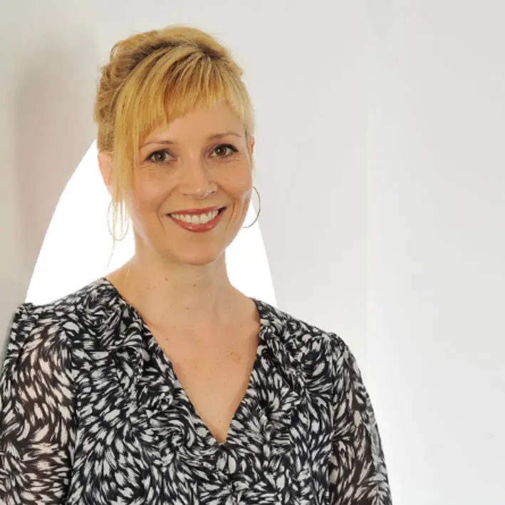 Julia Hoffmann